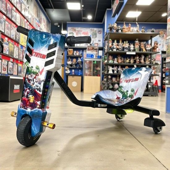 صورة سكوتر درفت كهربائي ثلاثي العجلات